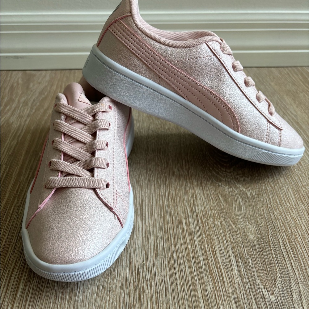 Puma Vicky V2 glitz girls sneakers size 2c NWT
